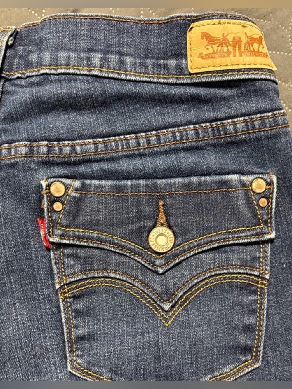 Levi's Classic Indigo 505 Straight Leg Jeans